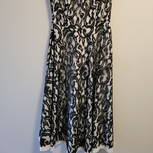 Lace strapless knee length dress - Picture 2 of 3